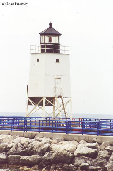 Photo of the Charlevoix South Pierhead Lighthouse.