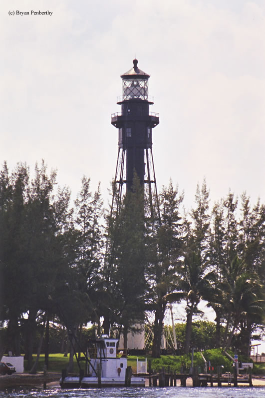 Photo of the Hillsboro Inlet Lighthouse.