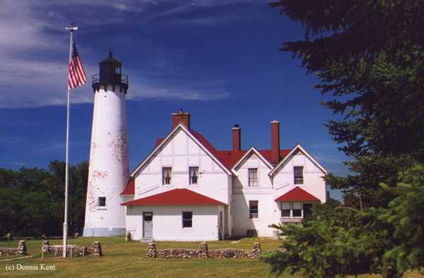 Photo of the Point Iroquois Lighthouse.