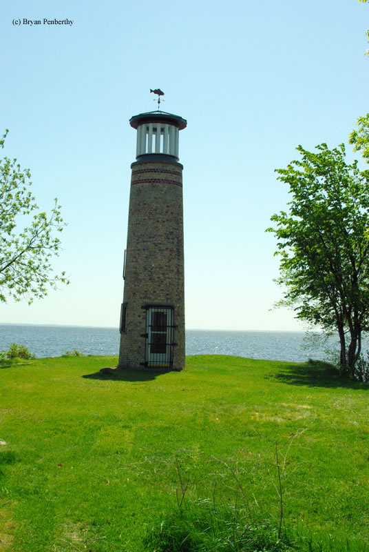 Photo of the Asylum Point Lighthouse.
