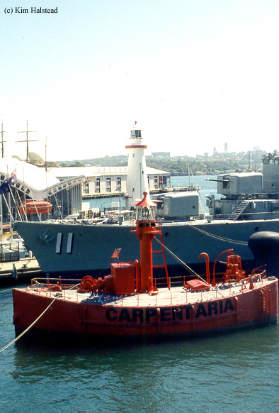 Photo of the Cape Bowling Green Lighthouse.