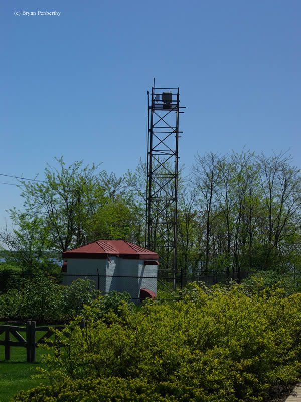 Photo of the Cherry Island Rear Range Lighthouse.