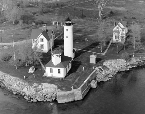 Tibbetts Point Lighthouse archive photo