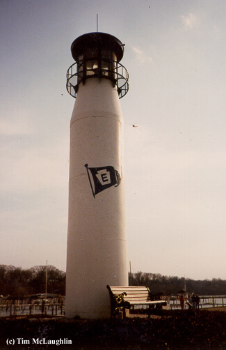 Photo of the Erie Yacht Club Lighthouse.