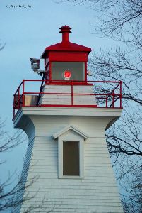 Close of the lantern and red light.