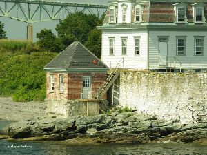 Small building by the bay.