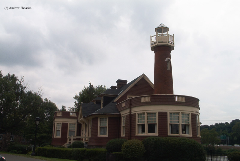 Photo of the Turtle Rock Lighthouse.